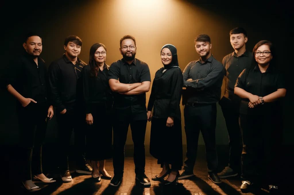 Sekali Seumur Hidup - Tentang Kami